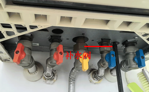 ��˹���ڒ�t�aˮ